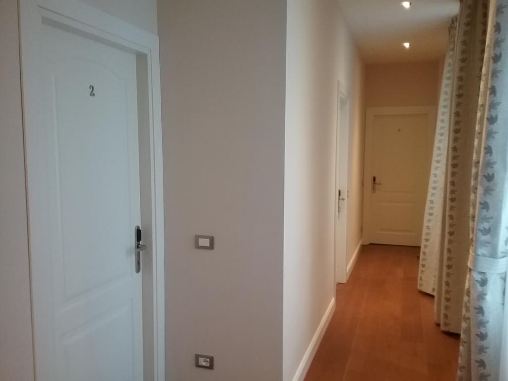 Hôtel Domus Clara à Rome Extérieur photo