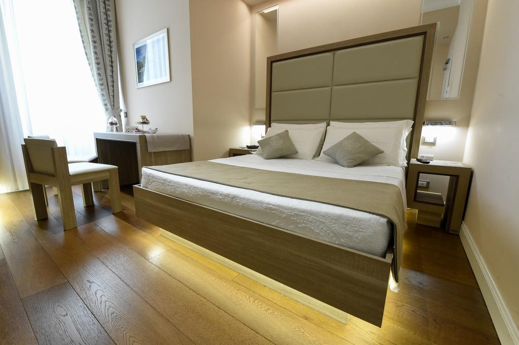 Hôtel Domus Clara à Rome Extérieur photo