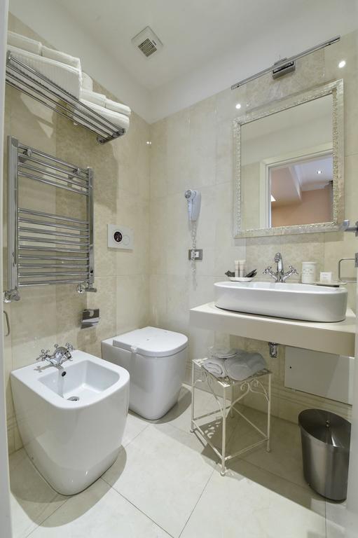 Hôtel Domus Clara à Rome Extérieur photo